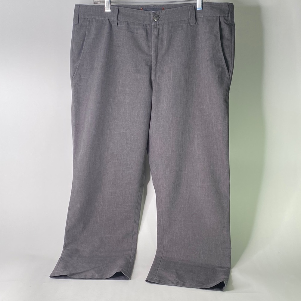 Bluffworks Mens 37x30 Gray Chinos with Flat Front and Tailored Look
